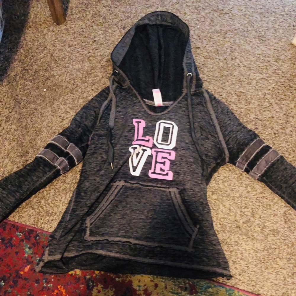 SUPER soft hoodie!